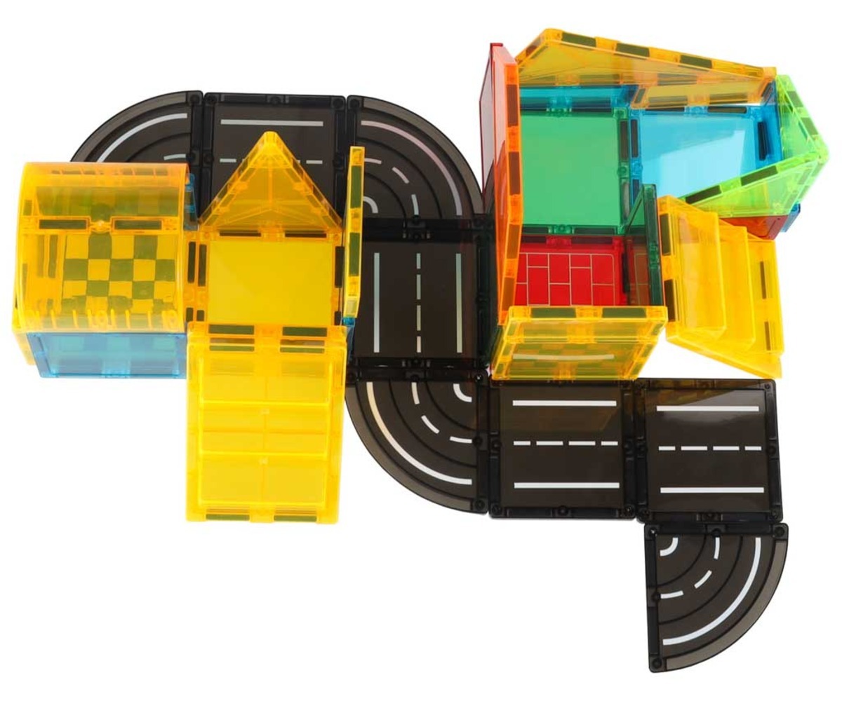 Erinevad Magnetklotsid 3D ehitamiseks, luuakse erinevaid ehitisi ja maanteid.