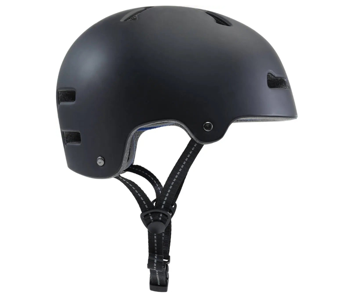 Reversal Lux kiiver küljelt – ventilatsiooniavad ja mugav istuvus.