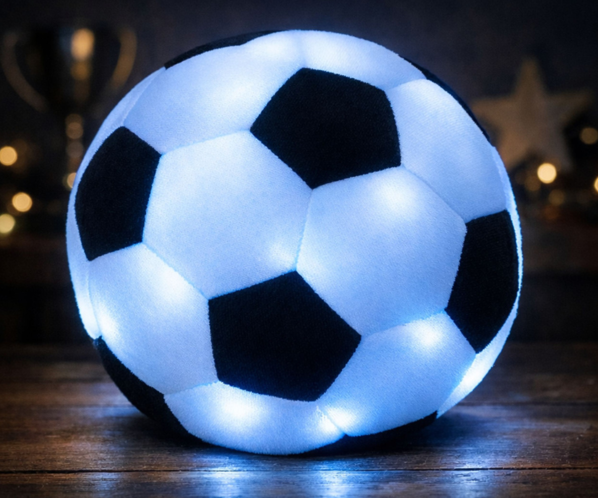 Laste jalgpall pehmest kummist eemaldatava kangaskattega