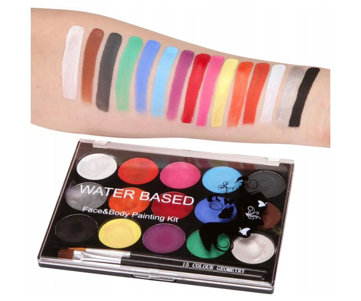 Komplektis olevad kaks pintslit detailide täpseks ja mugavaks joonistamiseks.