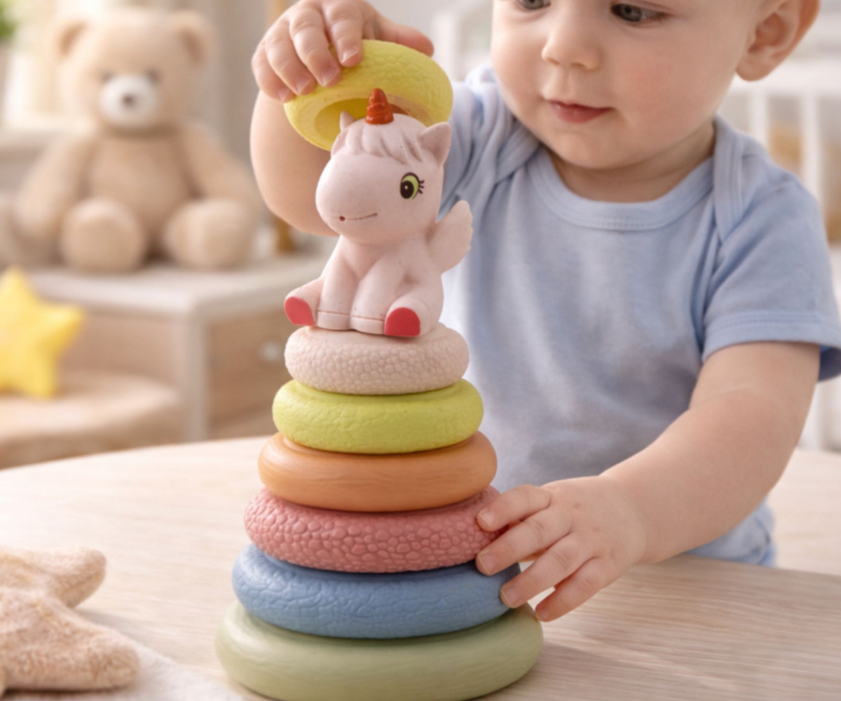 ECO kummist sensoorne ladumismänguasi ükssarviku kujuga