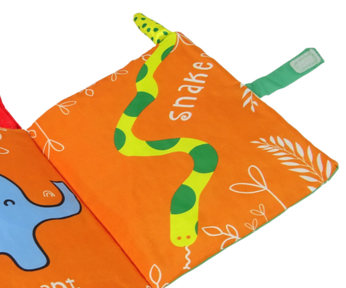 Värviline pehme džungliloomade raamat – esikaas lõvi ja teiste loomadega.