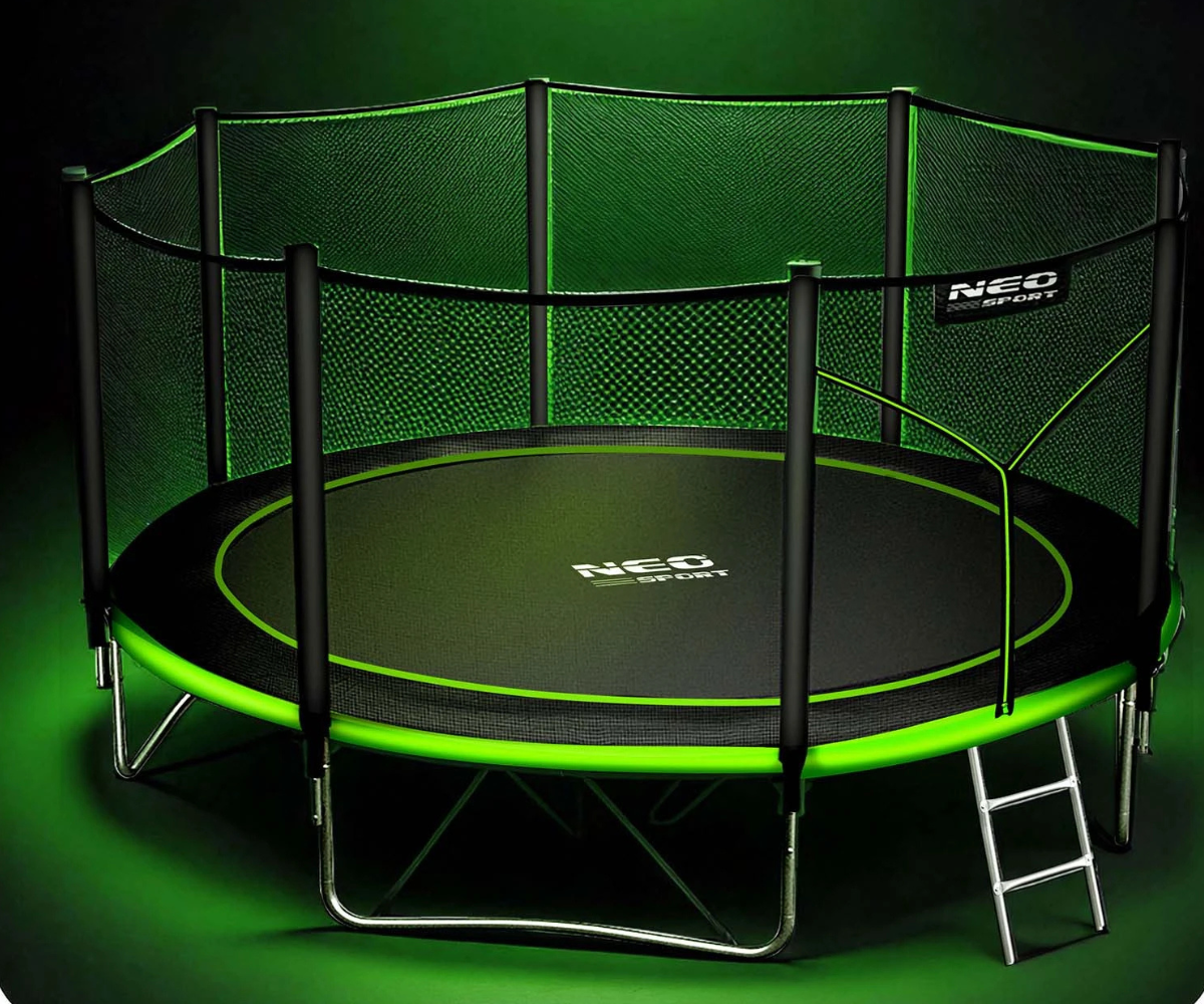 Batuut turvavõrgu ja pehmendustega postidega.