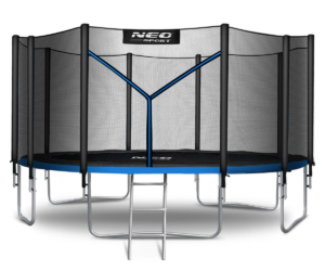 Batuut turvavõrgu ja redeliga lõbusaks õuemänguks.