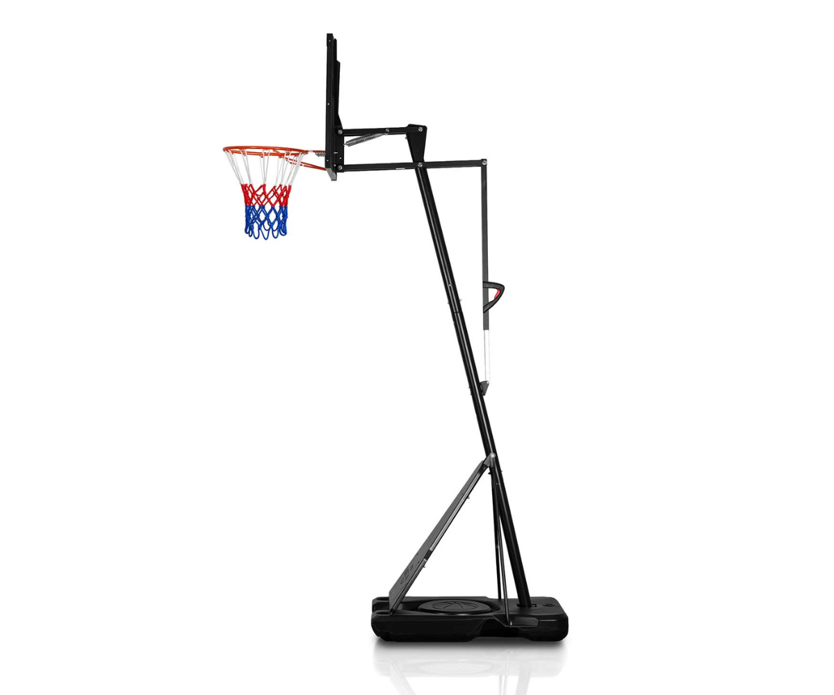 Korvpallikorv treeninguks ja mänguks, reguleeritava kõrgusega.