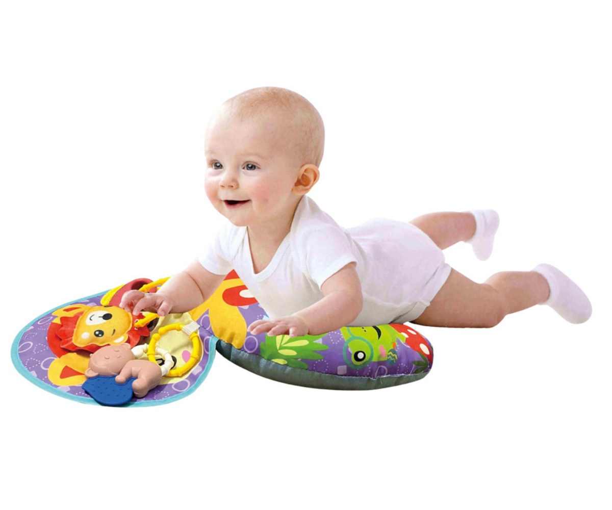 Arendav beebipadi värviliste rippuvate mänguasjadega