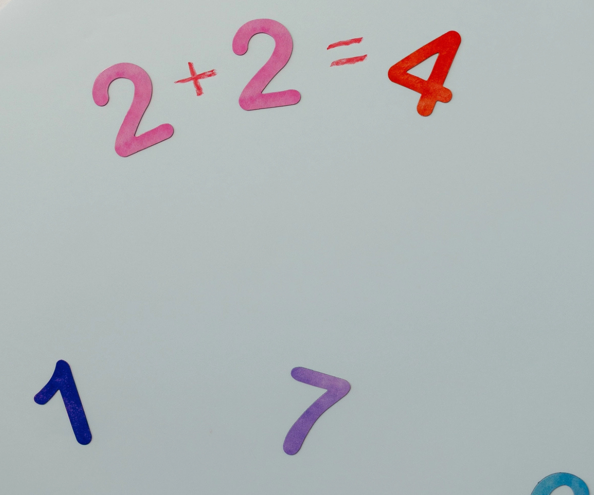 Magnetilised numbrid külmkapile või tahvlile