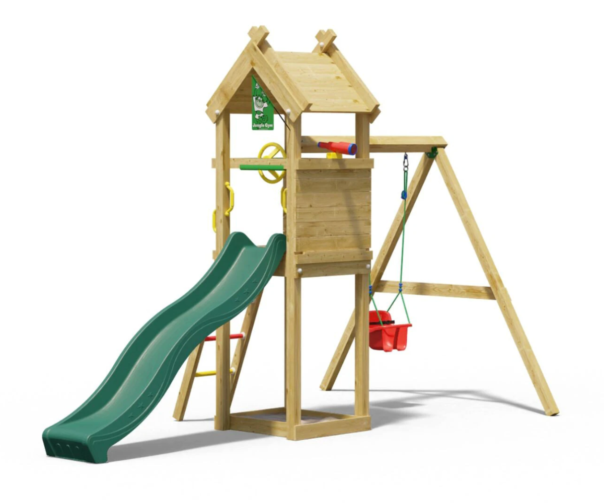 Turvaline puidust mänguväljak liumäe ja liivakastiga