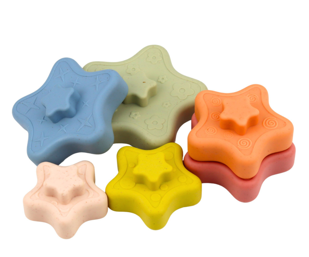 Värviline tähtedega ladumismäng peenmotoorika arendamiseks