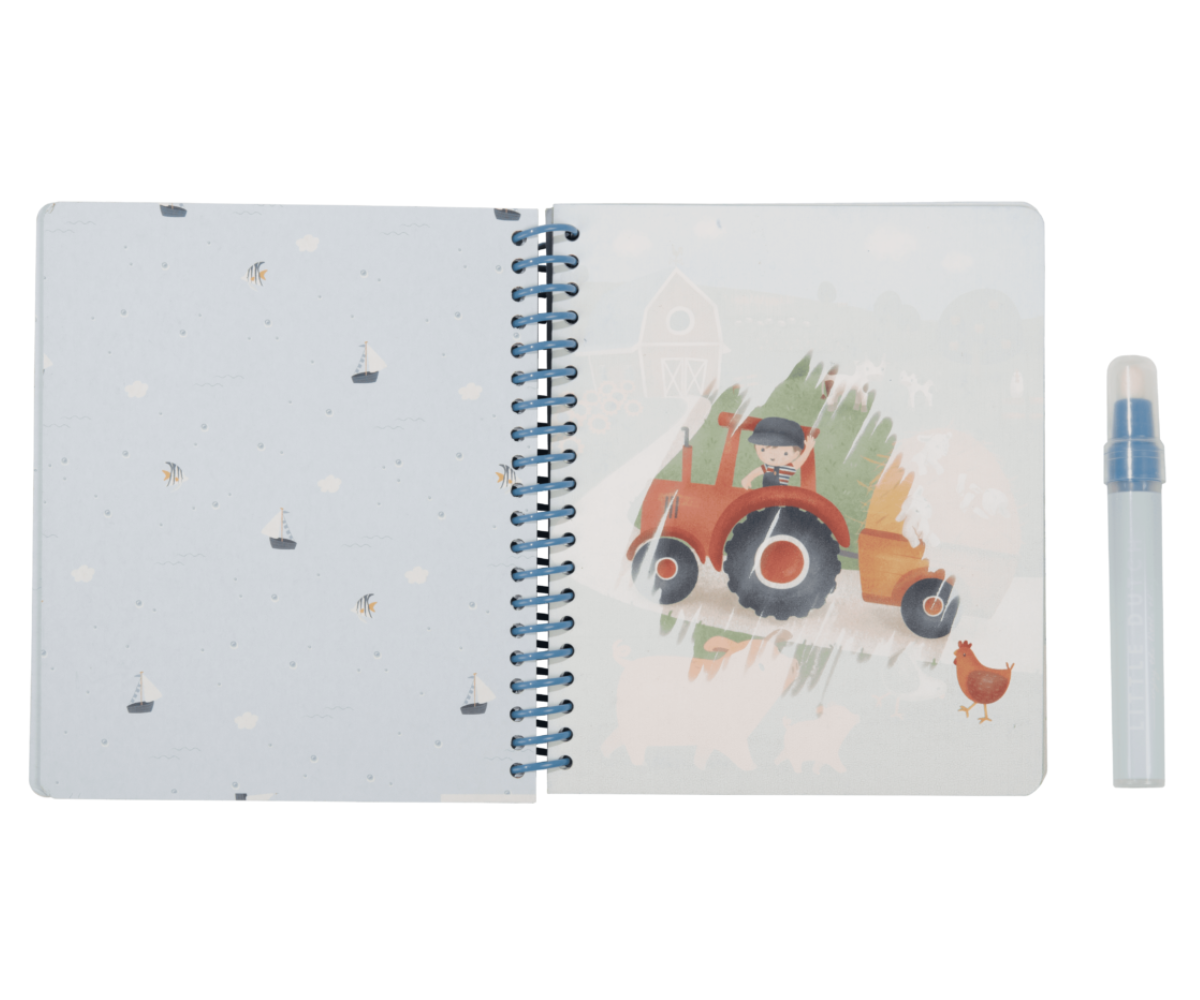 reisile sobiv laste tegevusraamat veepliiatsiga