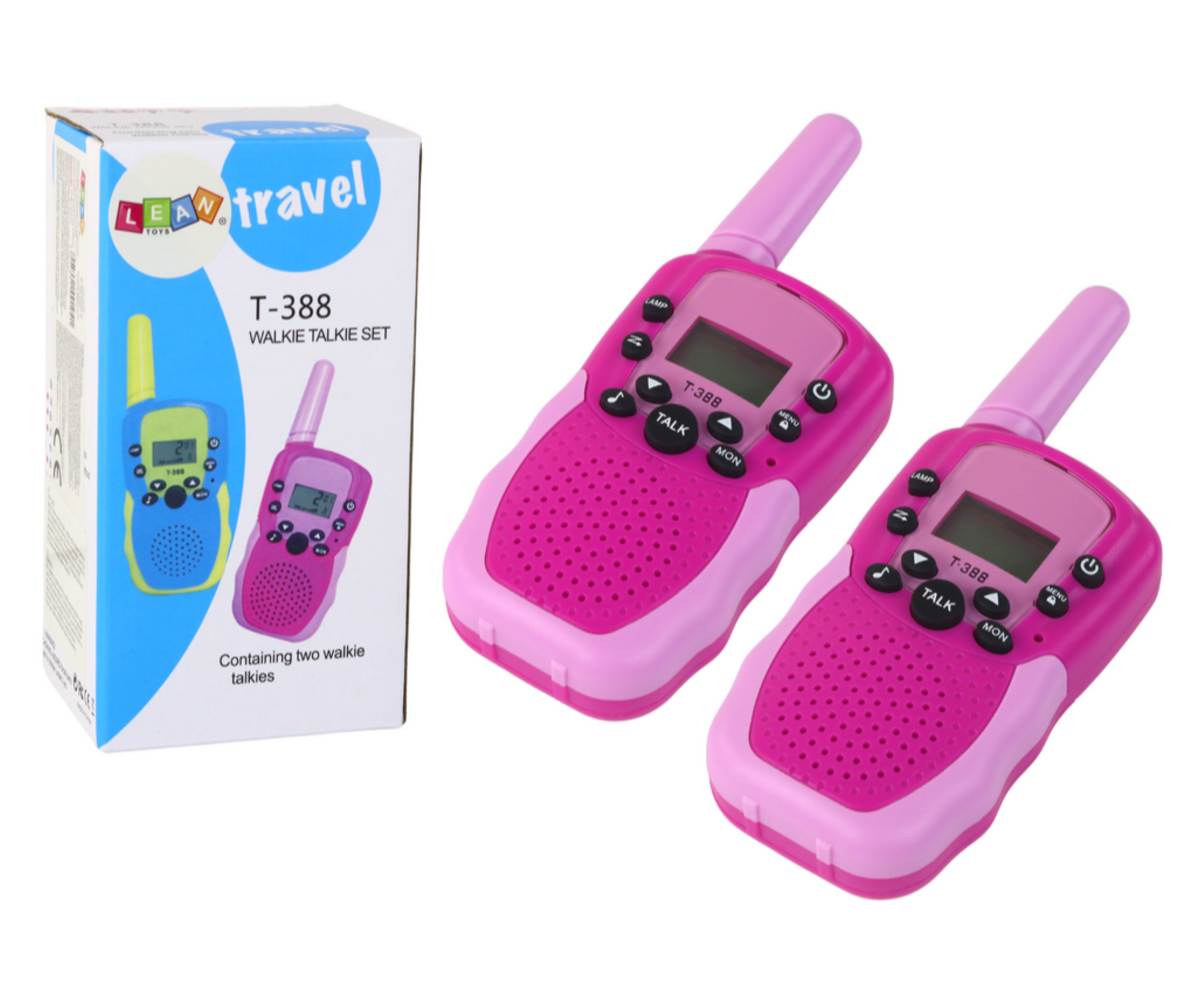Kaks roosas värvi Walkie Talkie raadiosaatjat laste jaoks, komplektis kaasas.