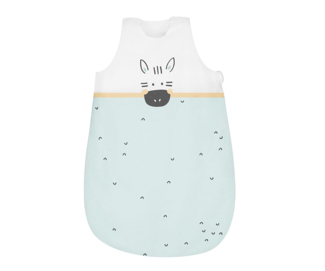 Talvine beebi magamiskott Stripy Friends 1.8 TOG (6–18 kuud) esiküljel on armas loomamotiiv.