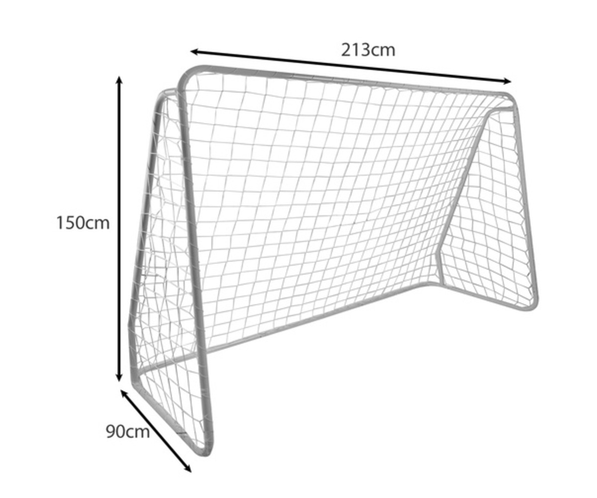 Jalgpallivärava võrk TRIZAND 213×150×90cm – mõõdud ja vorm.