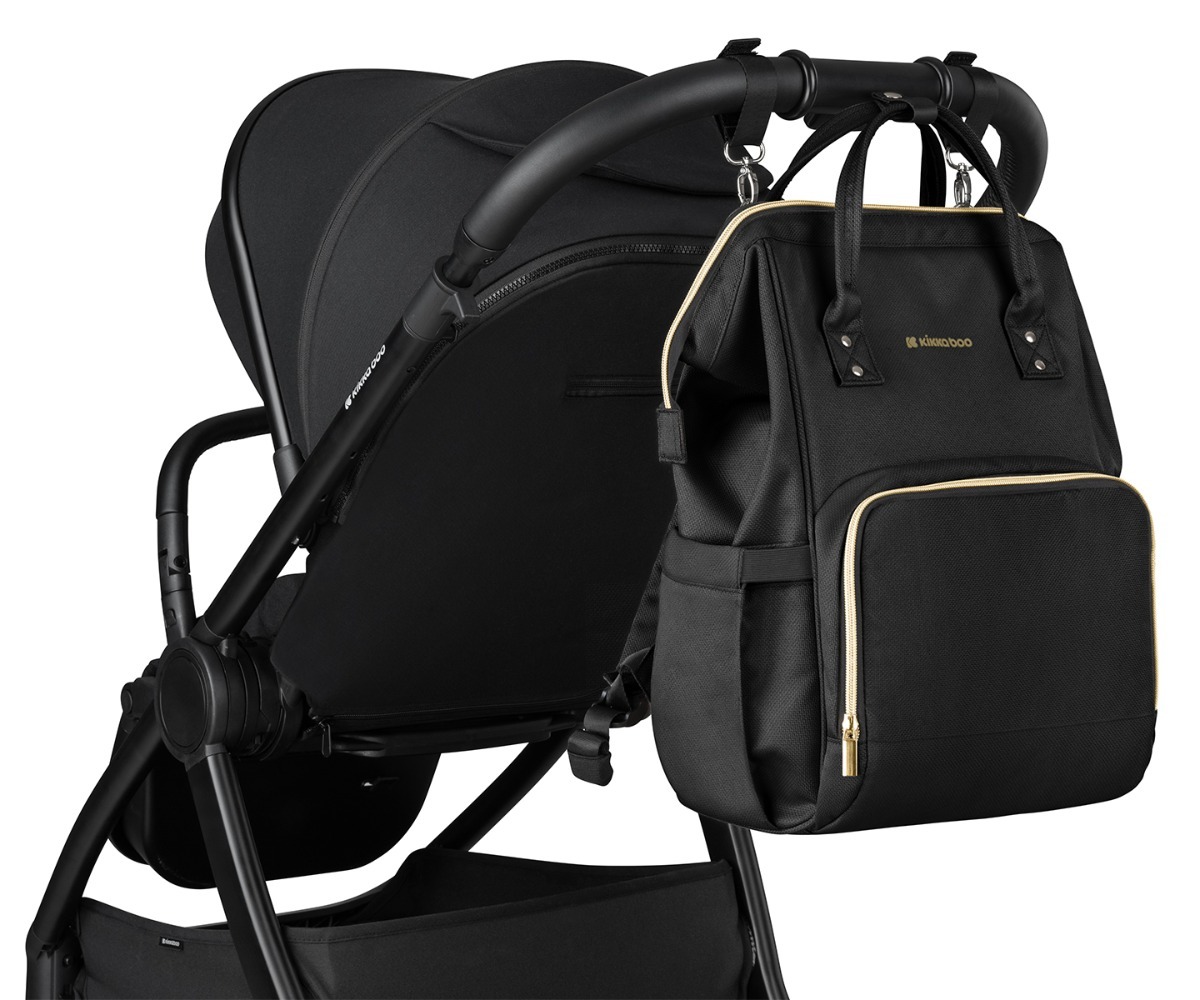 Beebitarvete kott Mama Bag Kikkaboo Siena kinnitatud vankrile, mugav ja stiilne lahendus.