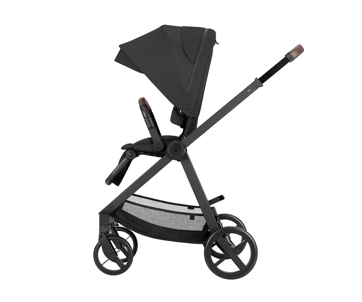 Vankrikomplekt Mia must 3in1 - vankrikorvi külgvaade, esitatud musta värviga.