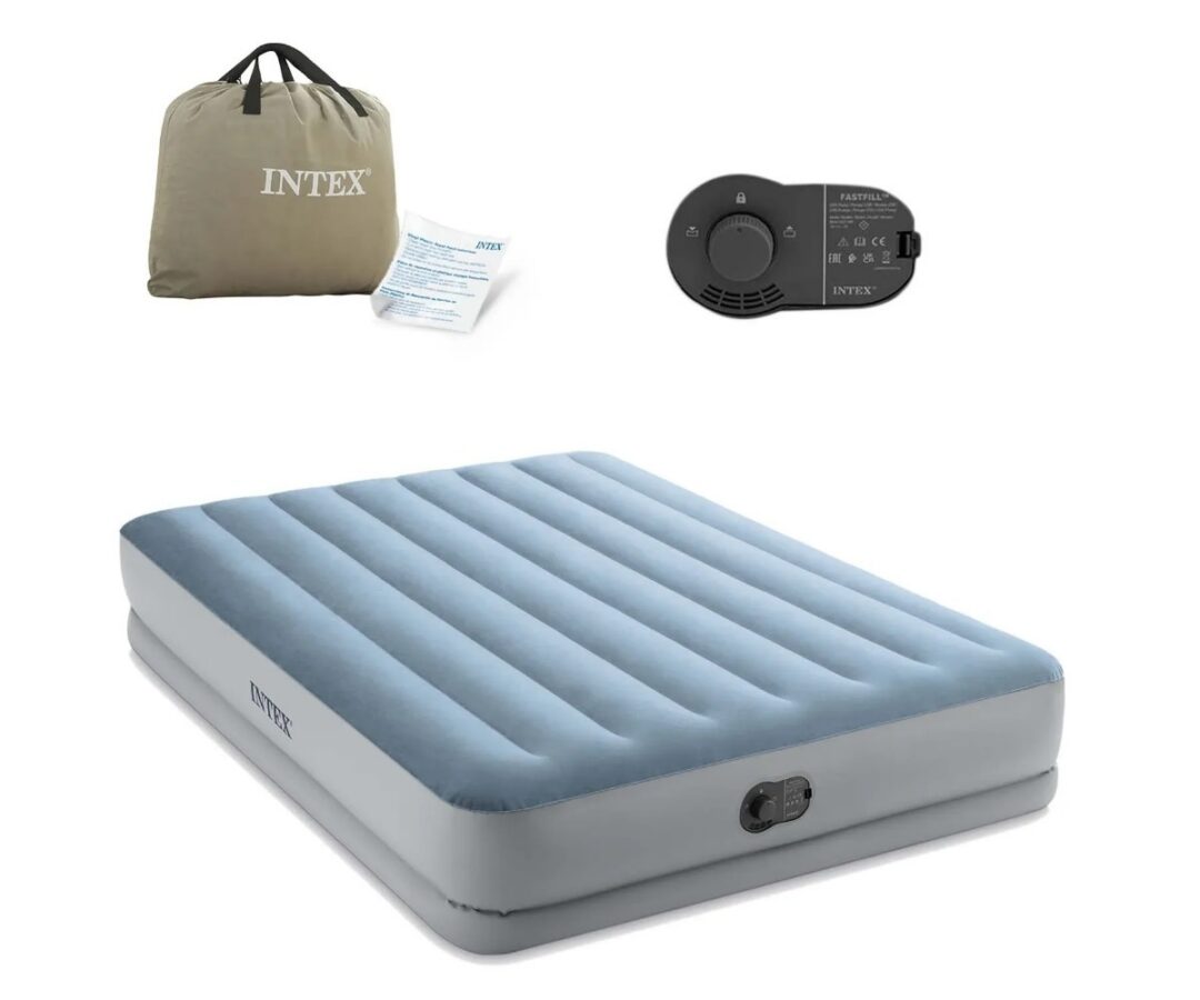 Intex täispuhutav madrats sisseehitatud elektripumbaga, koos pakendi ja kasutusjuhendiga.