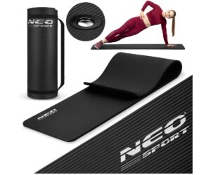 Treeningmatt riputusavadega Neo-Sport 183×60×1,5cm – must, kasutuses treeningul