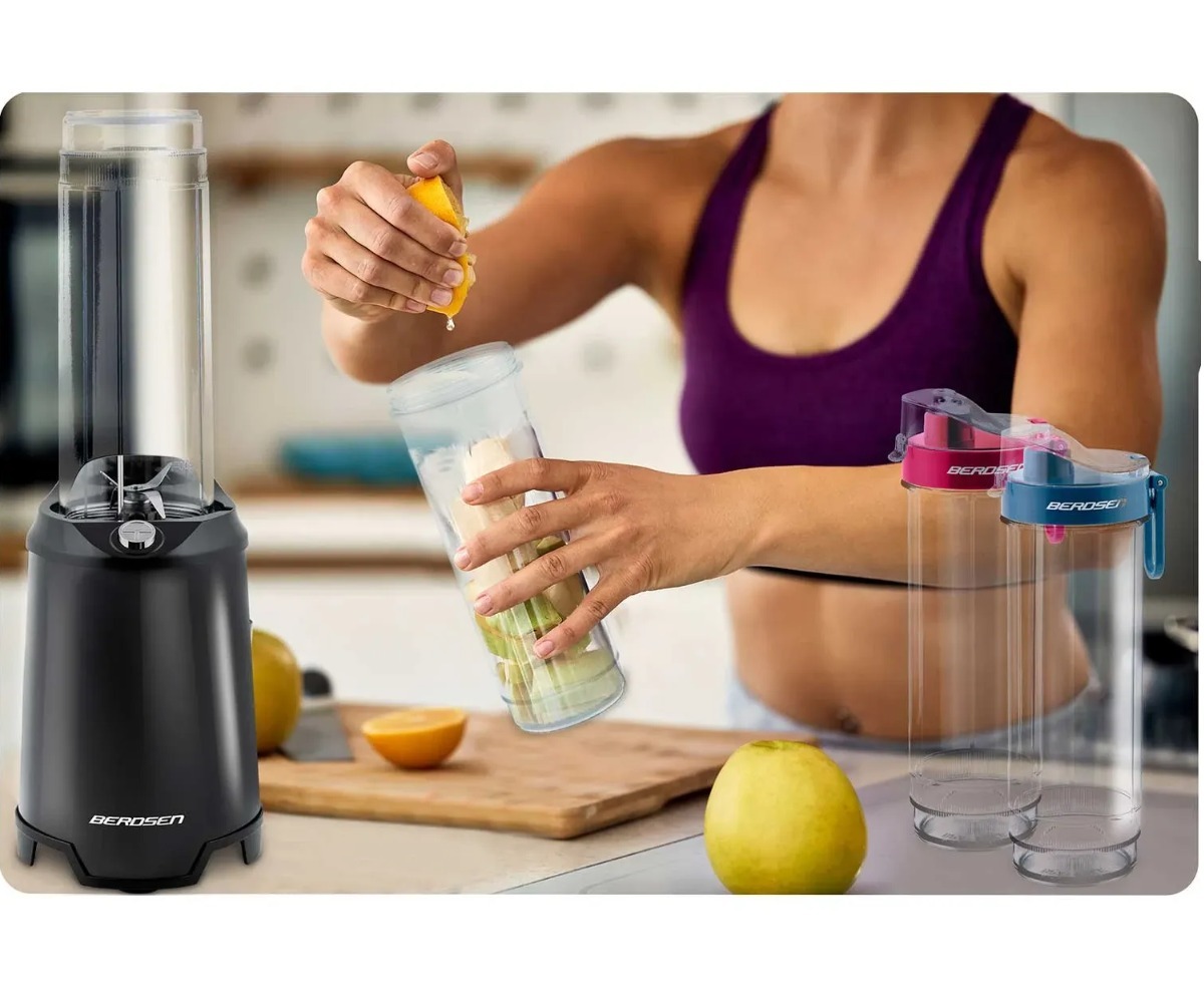 Kasutaja valmistab smuutit Smuutiblender Berdsen BD-752 350W kahe pudeliga – must.