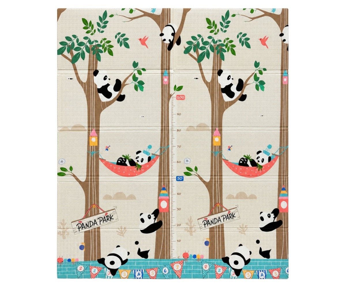 Kahepoolne kokkupandav mängumatt Panda ja Karu – 180×150cm, detailid puudest ja pandadest