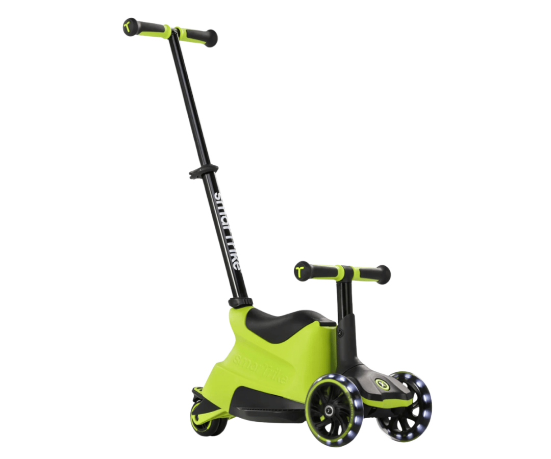 SmarTrike tõukeratas istmega Xtend Ride-on laimirohelise värviga, mis sobib lastele vanuses 1–12 aastat.