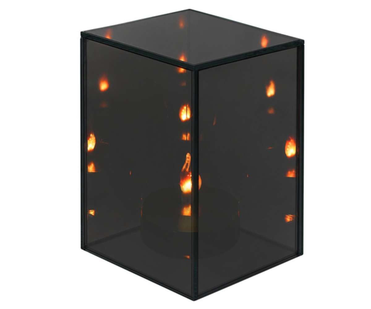Dekoratiivne LED latern 3D efektiga mustas klaasis, kõrgus 15 cm