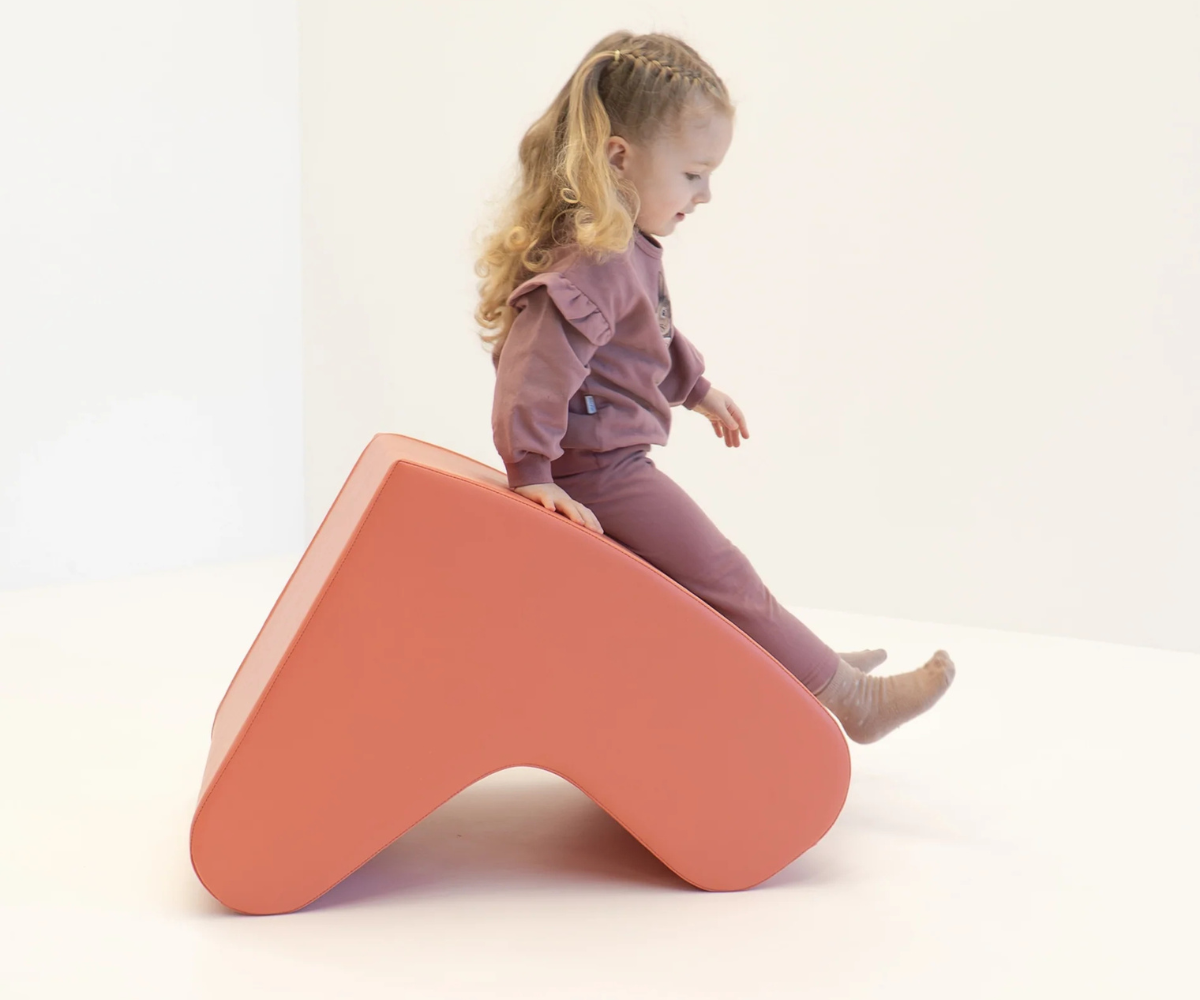 IGLU pehme kiiktool lastele Rocking Chair – lõheroosa
