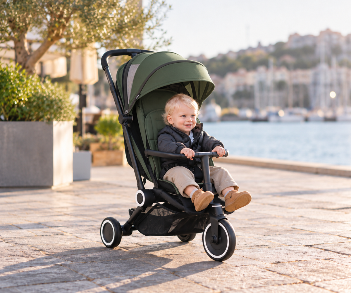 SmarTrike Traveler 2in1 roheline jalutuskäru lastele vanuses 6 kuud kuni 4 aastat